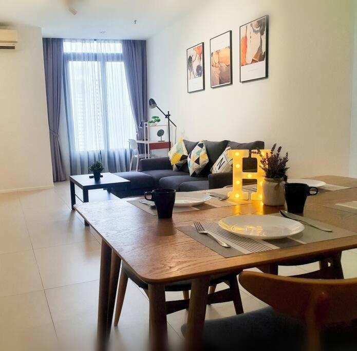 Pangsapuri Arcoris Soho Mont Kiara